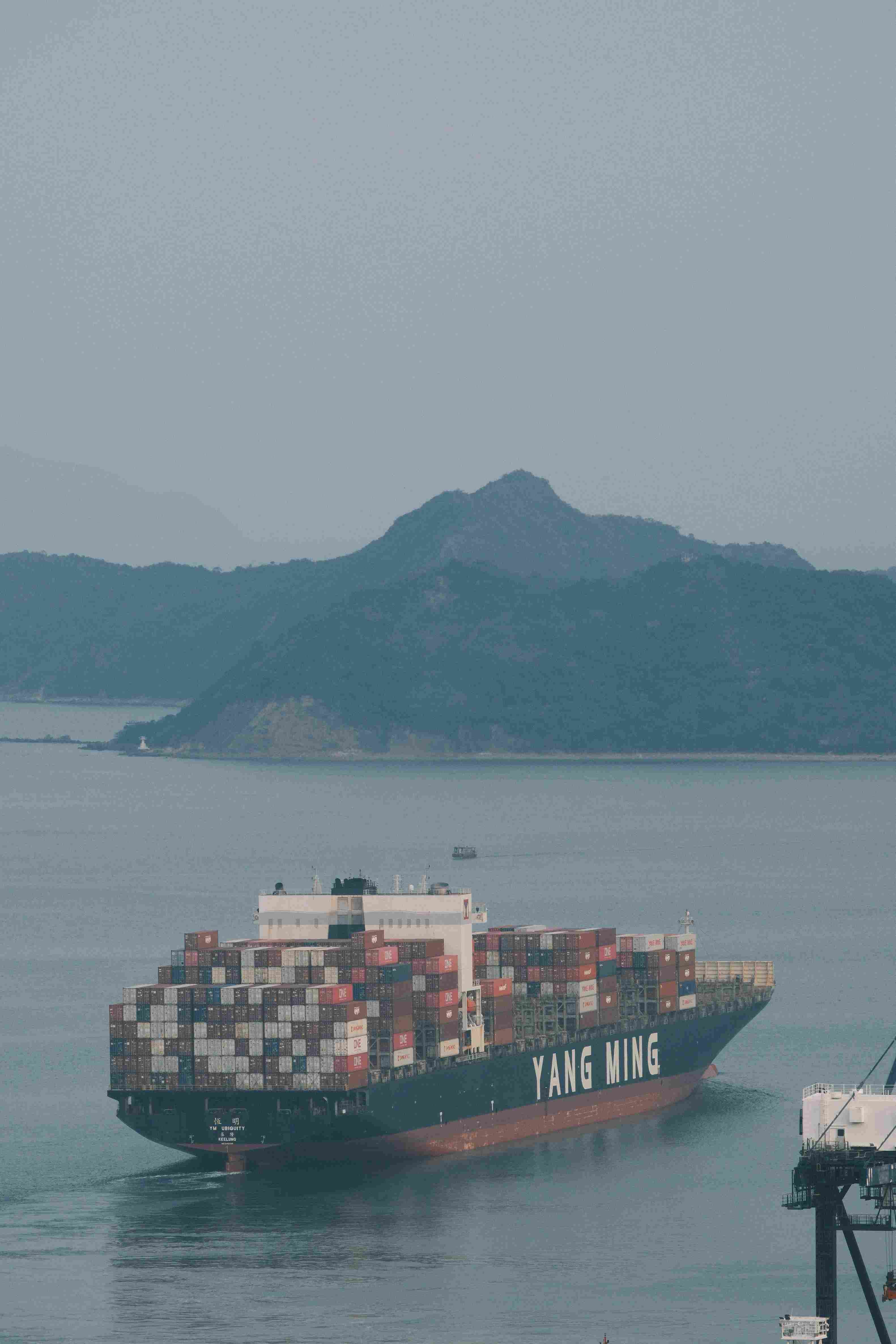 海运集装箱与船运场景